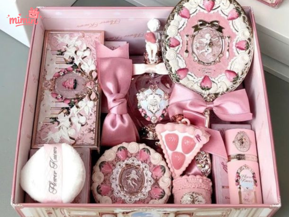 gợi ý quà 20 10 với set mỹ phẩm theo tone màu hồng xinh xỉu cho người yêu